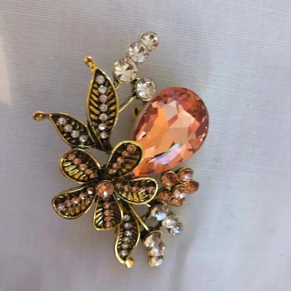 Vintage Style Retro Floral‎ Brooch Pin Peach Clear Rhinestones